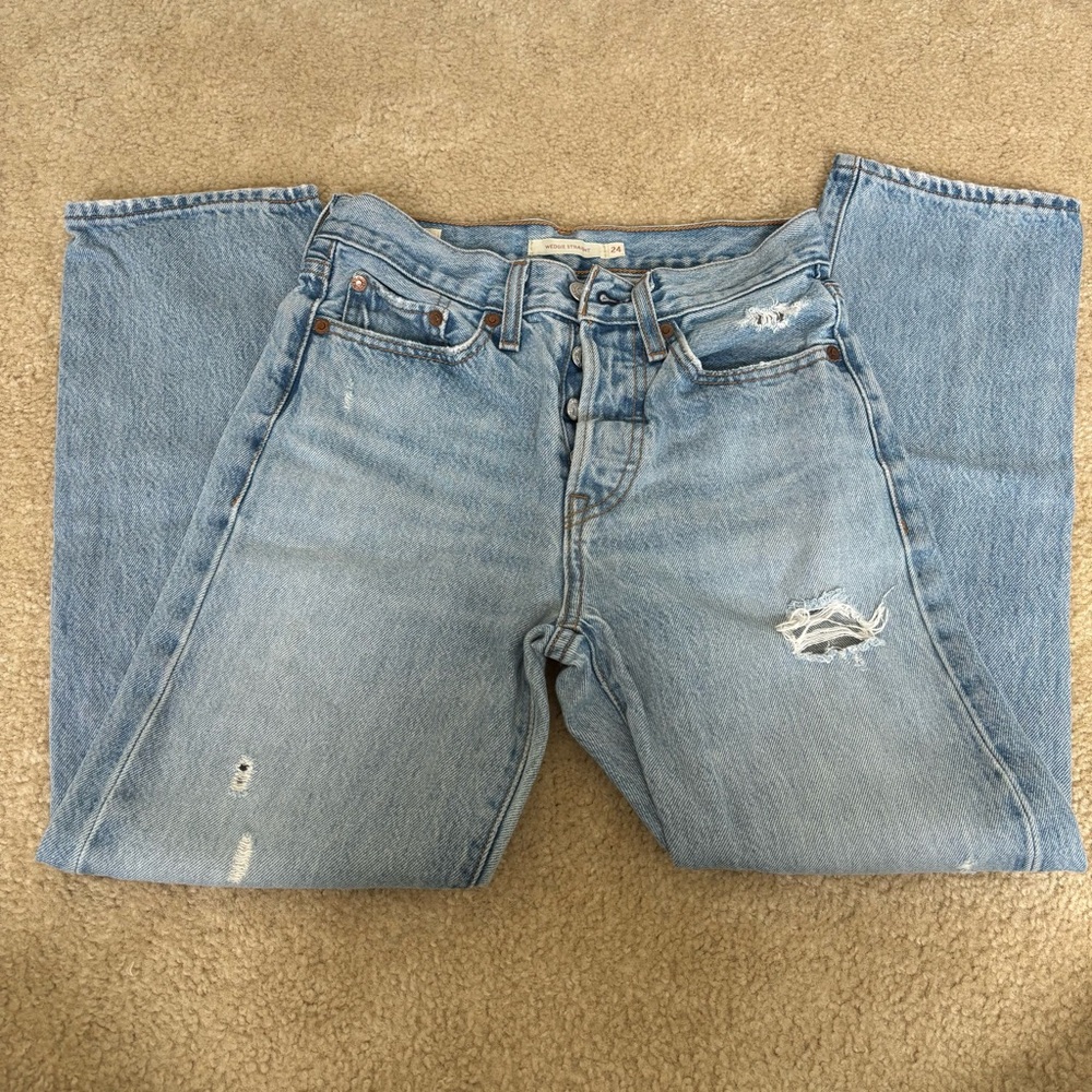 Levi's Wedgie Straight Distressed Blue Straight Leg Jeans